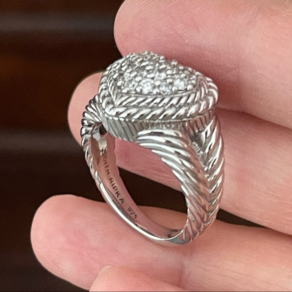 Judith Ripka pave set CZ solid sterling silver size 8 heart shaped ring - Picture 5 of 8